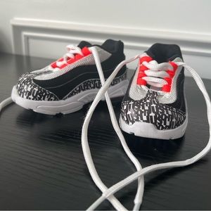 Nike Airmax in Black & White